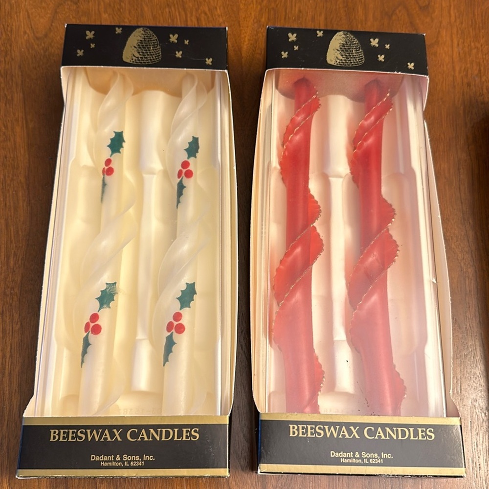 New in Box Dadant Beeswax Candles 2 12” Holly Double Spiral Ivory 2 Red Edge